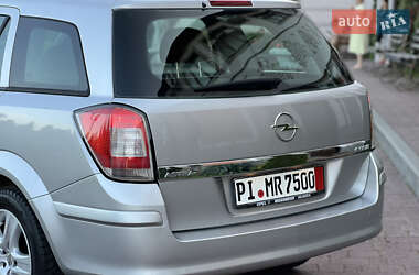 Універсал Opel Astra 2009 в 