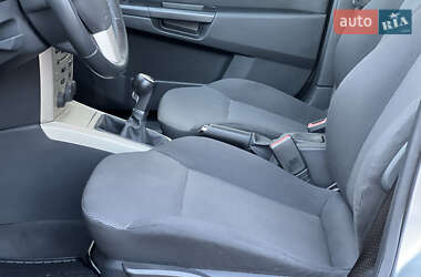 Універсал Opel Astra 2009 в 