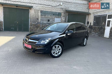 Универсал Opel Astra 2010 в 