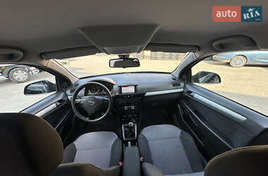 Универсал Opel Astra 2010 в 