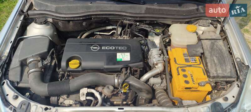Універсал Opel Astra 2008 в Луцьку