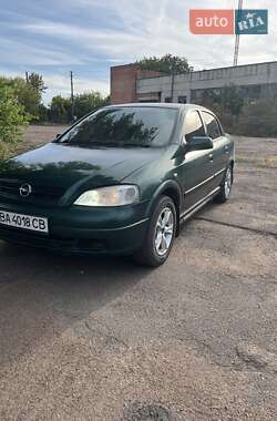 Седан Opel Astra 2005 в Олександрії