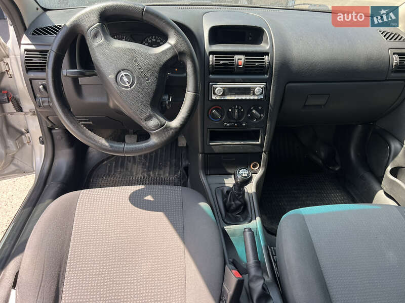Хэтчбек Opel Astra 2004 в Полтаве