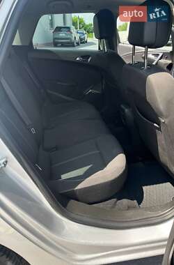 Универсал Opel Astra 2013 в 