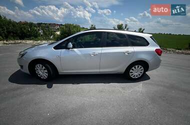 Универсал Opel Astra 2013 в 
