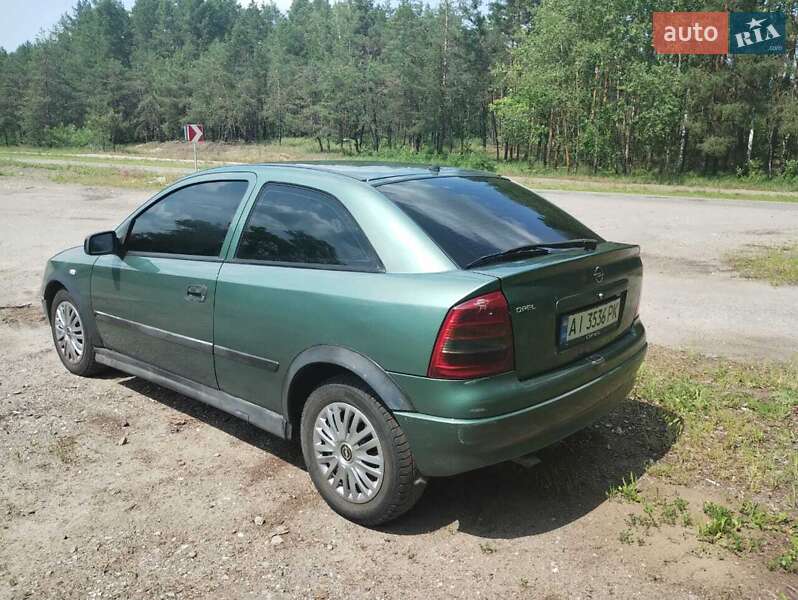 Хетчбек Opel Astra 2000 в Димері