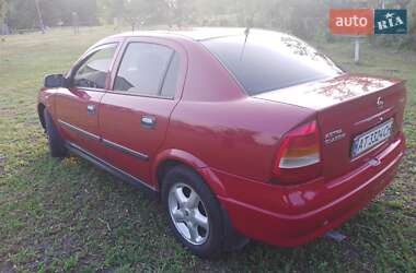 Седан Opel Astra 2007 в 