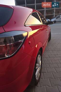 Хэтчбек Opel Astra 2007 в 