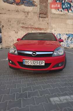 Хэтчбек Opel Astra 2007 в 