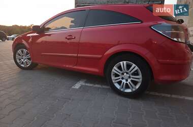 Хэтчбек Opel Astra 2007 в 