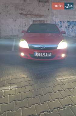 Хэтчбек Opel Astra 2007 в 