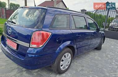 Универсал Opel Astra 2005 в 
