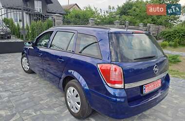 Универсал Opel Astra 2005 в 