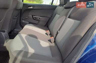 Универсал Opel Astra 2005 в 