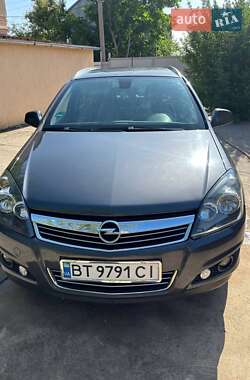Універсал Opel Astra 2010 в 