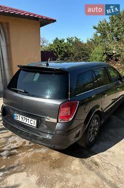 Універсал Opel Astra 2010 в 