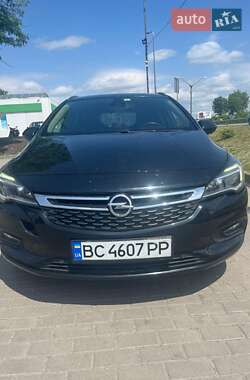 Универсал Opel Astra 2017 в Львове
