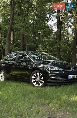 Універсал Opel Astra 2016 в Києві