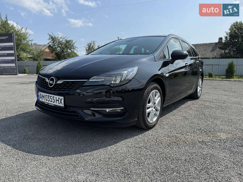 Opel Astra 2021
