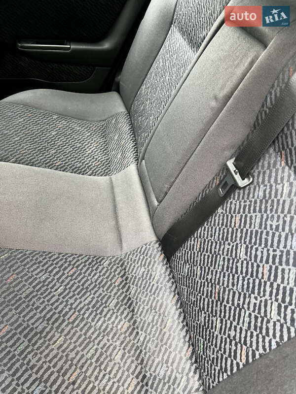 Хэтчбек Opel Astra 2001 в Киеве фото 23 Хэтчбек Opel Astra 2001 в Киеве
