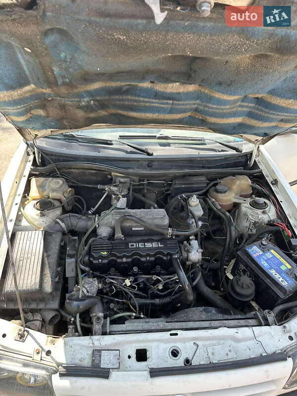 Универсал Opel Astra 1994 в Коропе