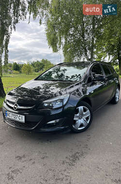 Универсал Opel Astra 2014 в Владимире