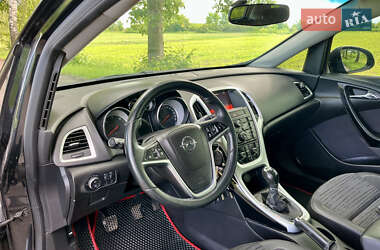 Универсал Opel Astra 2014 в 