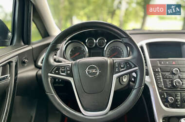 Универсал Opel Astra 2014 в 