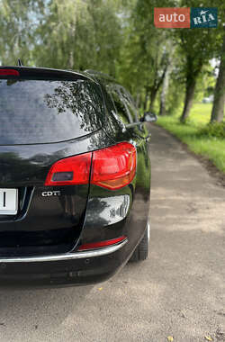 Универсал Opel Astra 2014 в 