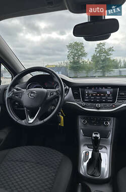 Универсал Opel Astra 2017 в 