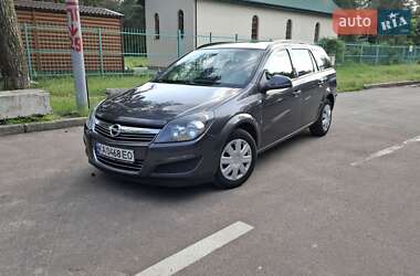 Универсал Opel Astra 2010 в Киеве