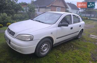 Седан Opel Astra 2000 в Львові
