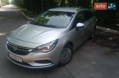 Универсал Opel Astra 2018 в Киеве
