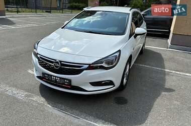 Универсал Opel Astra 2019 в 