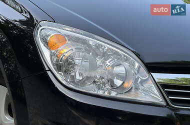 Универсал Opel Astra 2009 в 