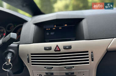 Универсал Opel Astra 2009 в 