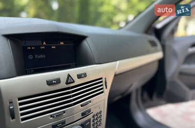 Универсал Opel Astra 2009 в 