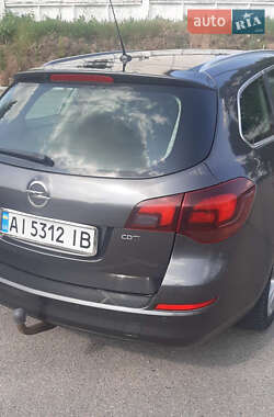 Универсал Opel Astra 2011 в 