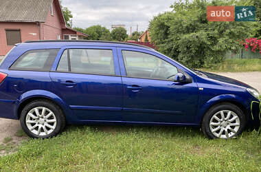 Универсал Opel Astra 2005 в 