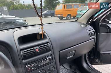 Седан Opel Astra 2008 в 