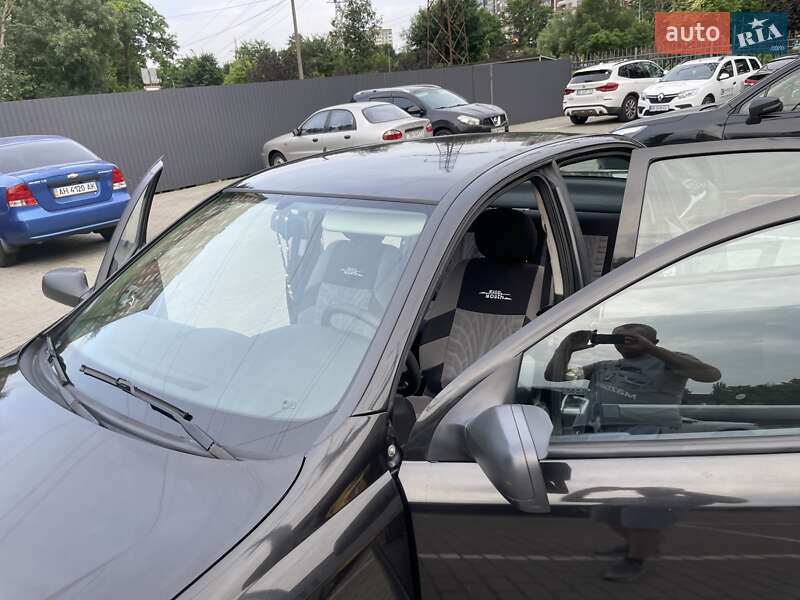 Седан Opel Astra 2008 в Великому Березному