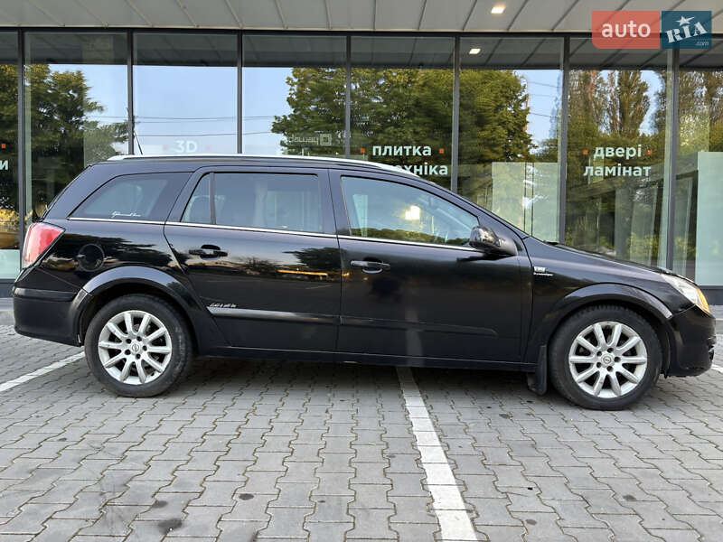 Универсал Opel Astra 2005 в Хмельницком