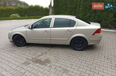 Седан Opel Astra 2008 в 