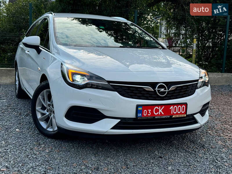 Универсал Opel Astra 2021 в Дрогобыче