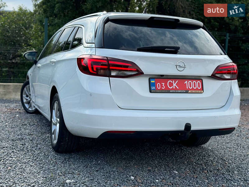 Универсал Opel Astra 2021 в Дрогобыче