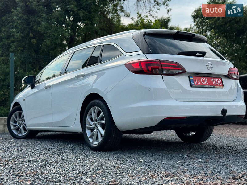 Универсал Opel Astra 2021 в Дрогобыче