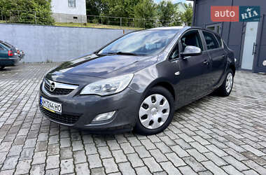 Хетчбек Opel Astra 2011 в Малині