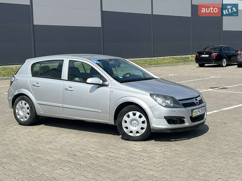 Хэтчбек Opel Astra 2006 в Ивано-Франковске