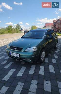 Седан Opel Astra 2000 в 