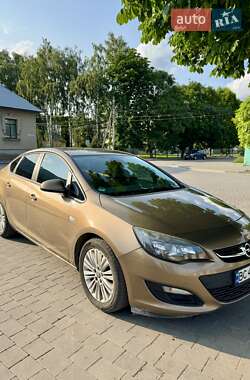 Седан Opel Astra 2012 в Бродах